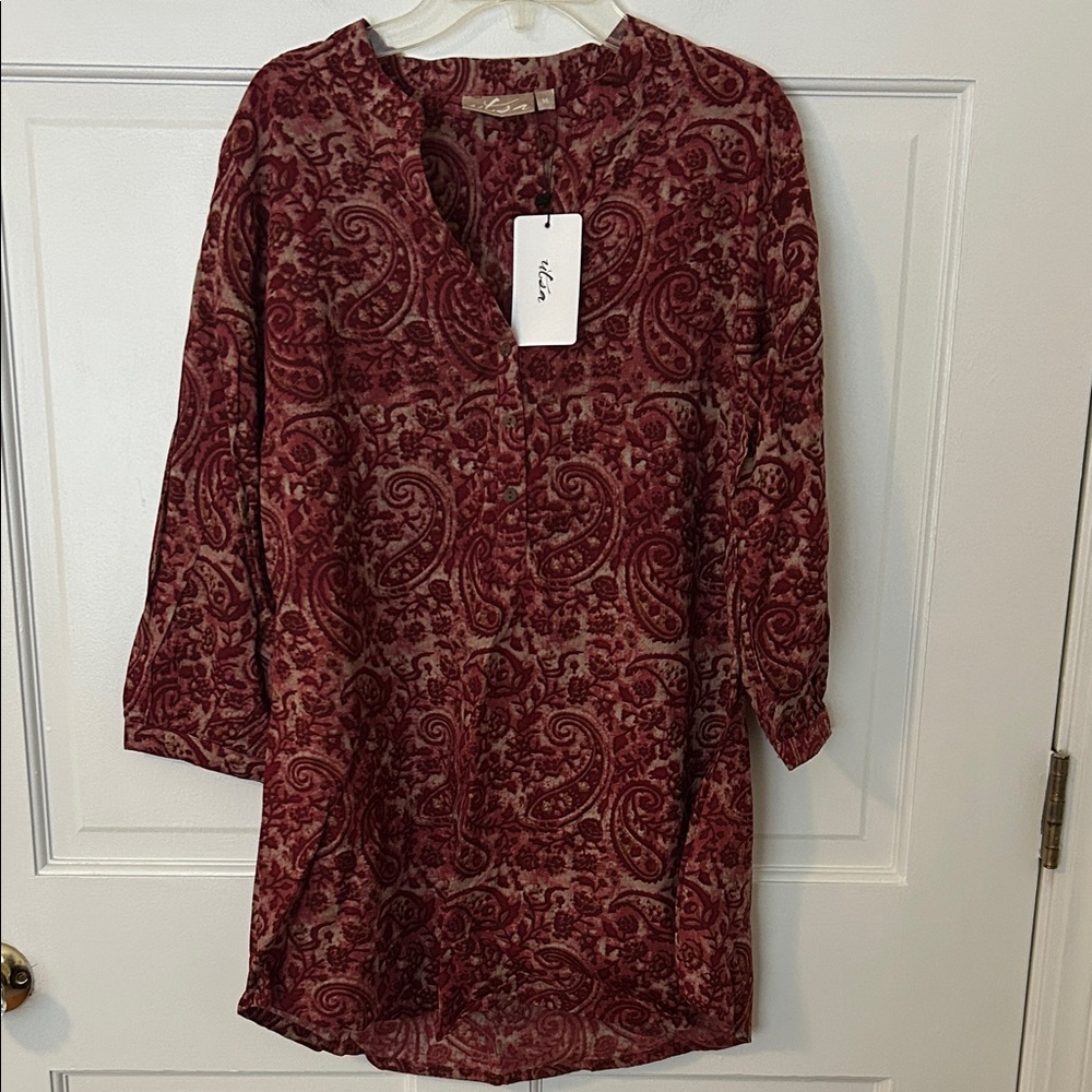 NWT Utsa Burgundy Paisley Tunic